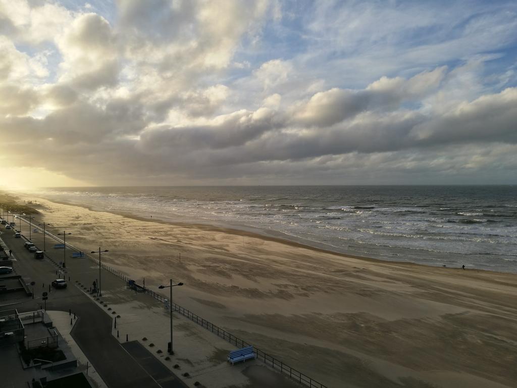 Bed And Beach Middelkerke Hotel ภายนอก รูปภาพ